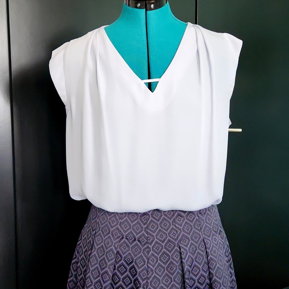 **Banana Republic** Barely Blue Size Medium Blouse